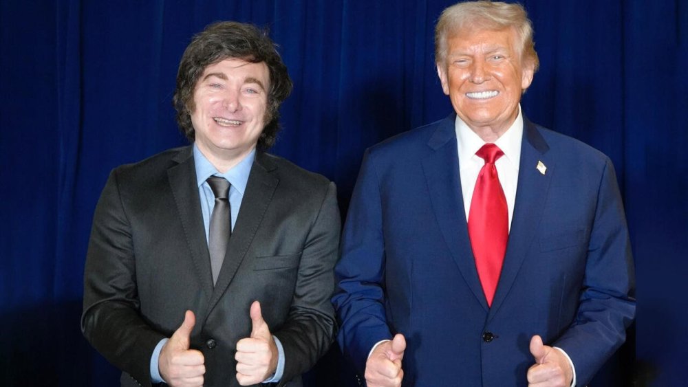 101025-trump-mileiOk-m.thumb.jpg.d5f744a85c3daef4db12144ee42e7d04.jpg
